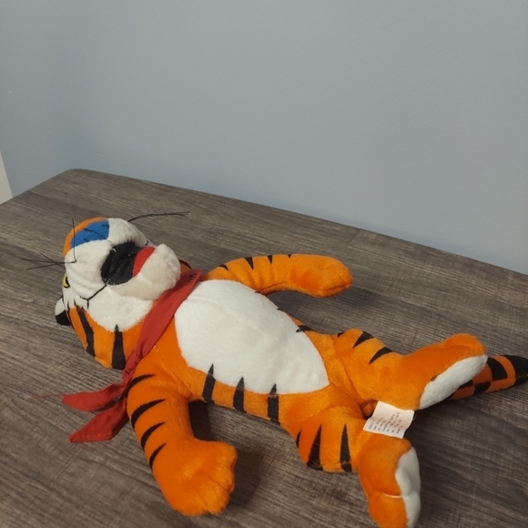 Tony The Tiger Vintage Kellogg's Stuffed Animal 10 - Picture 7 of 16